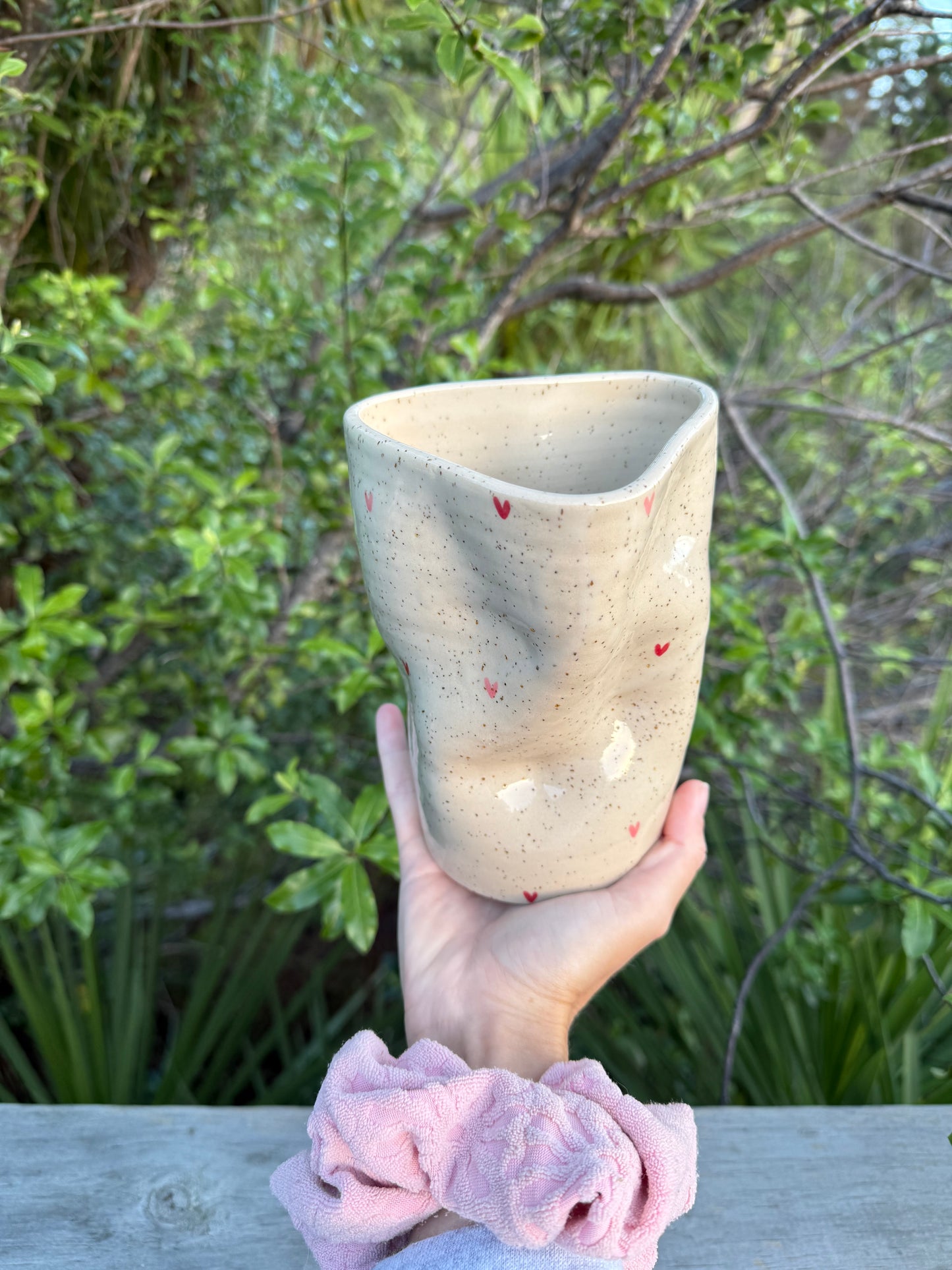 Squish vase - lil hearts