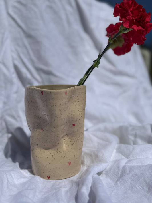 Squish vase - lil hearts