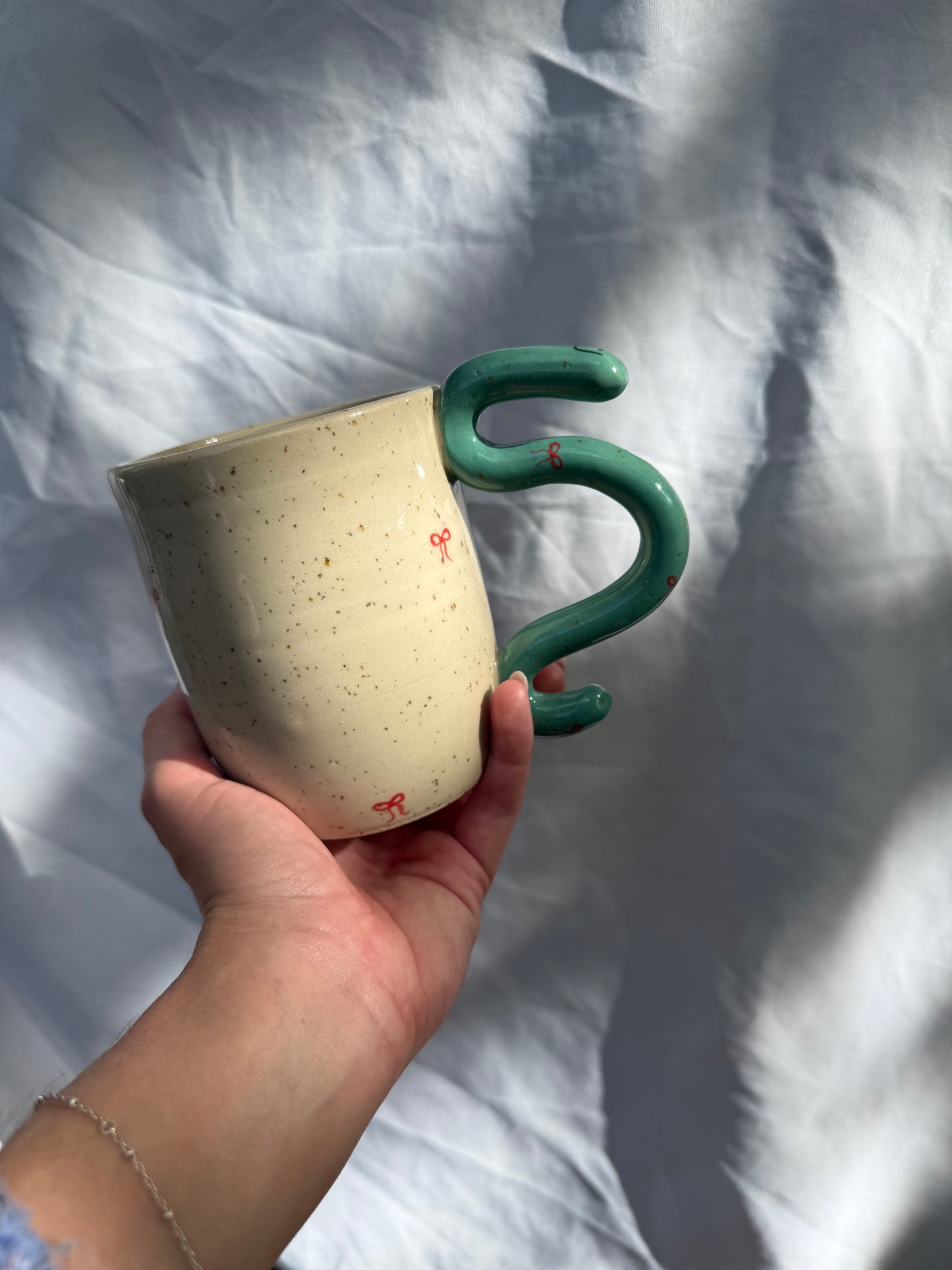 Worm mug- Bow Edition