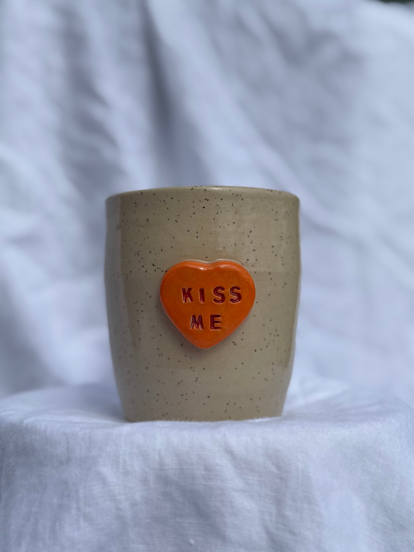 ‘Kiss Me’ tumbler