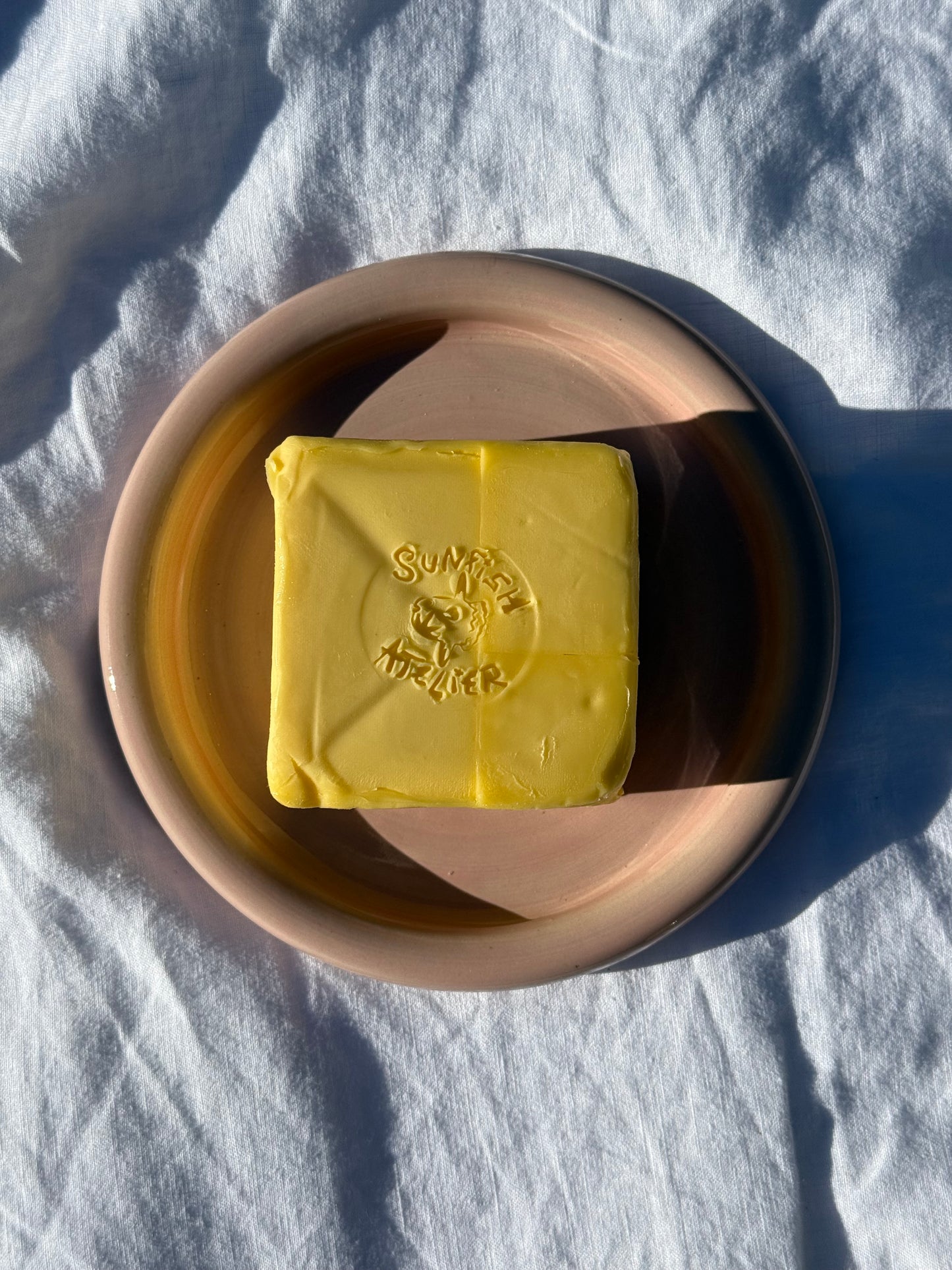 Butter dish - Pink + yellow + blue