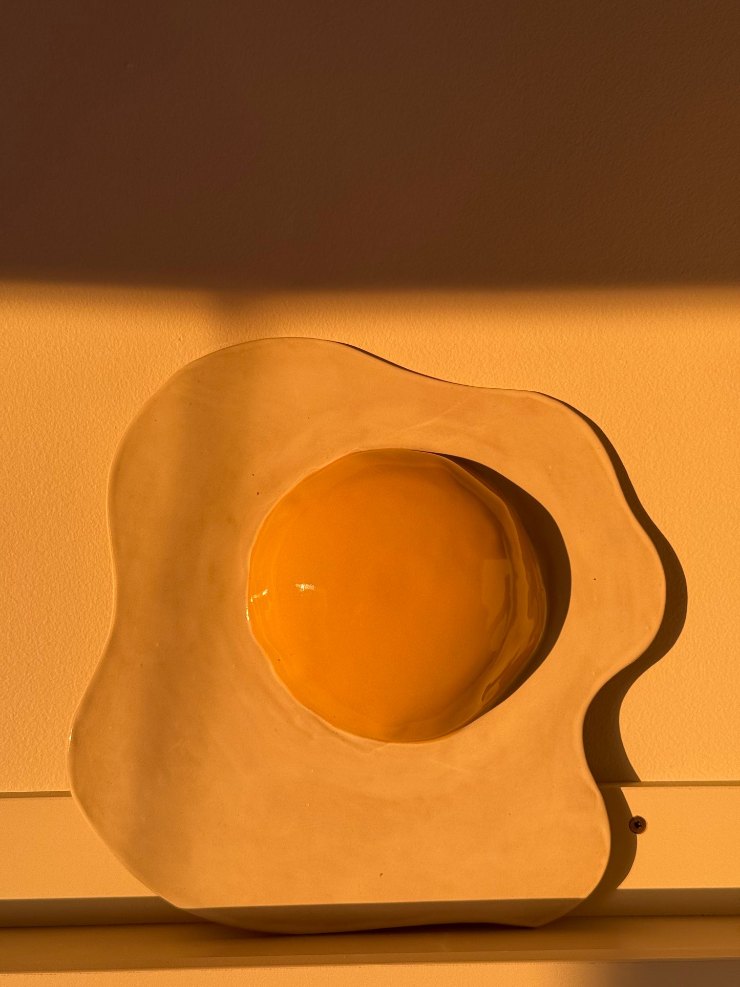 Wall Egg